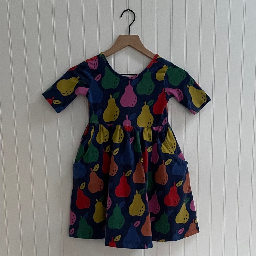 HANNA ANDERSSON Elbow Print Skater Dress Colorful Pears On Navy Size 120 US 6/7 - Picture 2 of 6